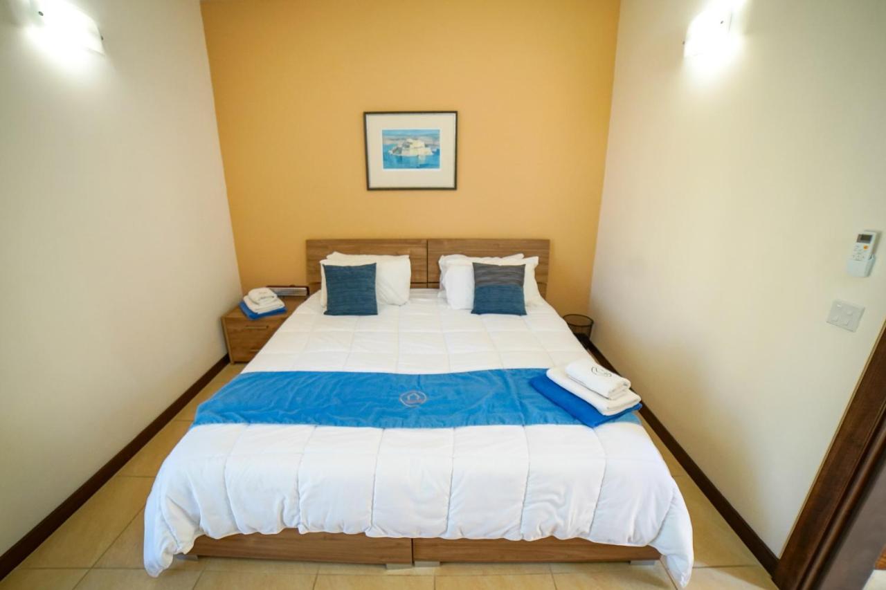 Getawaynpetto Private Duplex Maisonette With Jacuzzi Hot Tub Mgarr Exterior photo